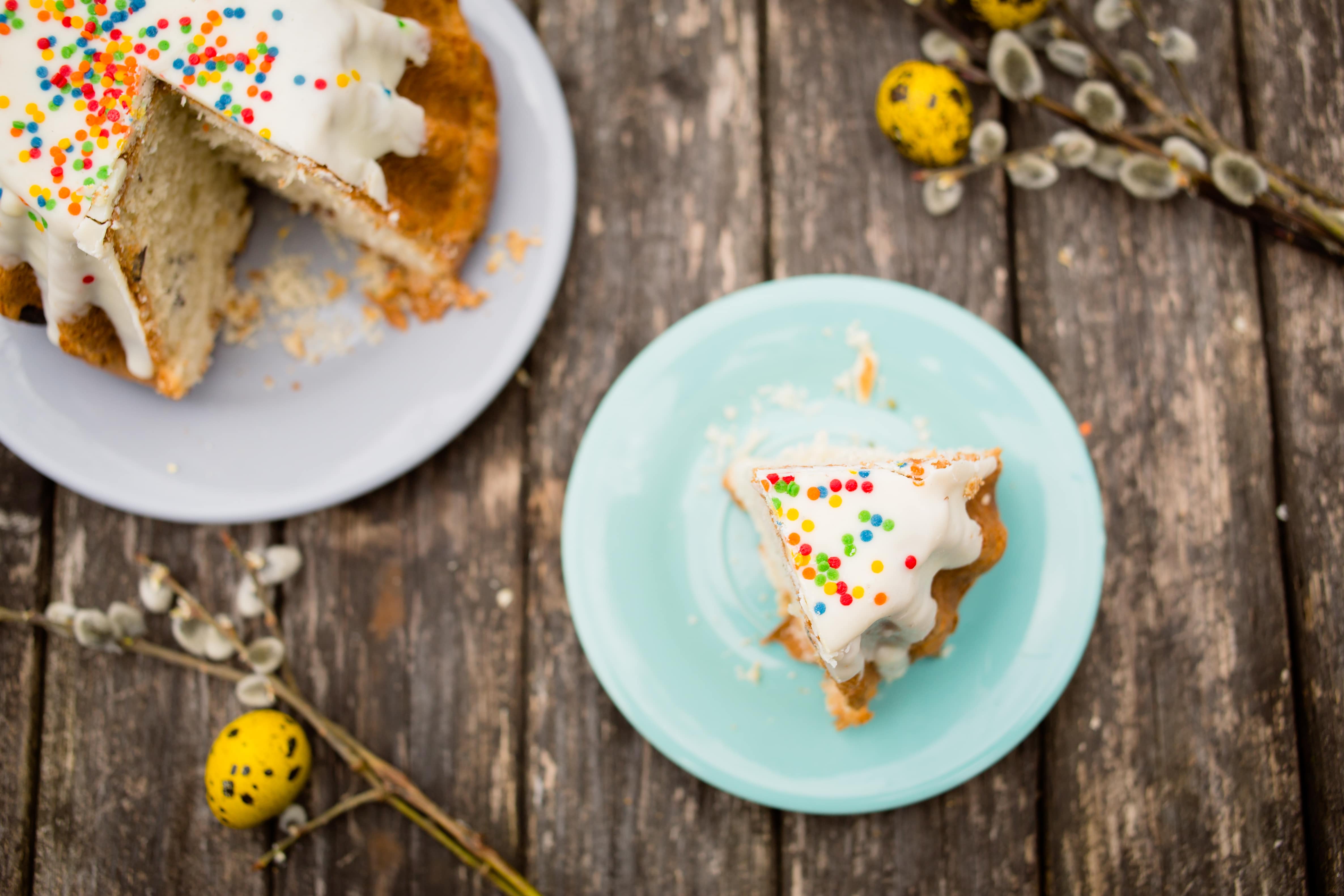 easter-cake-with-pussy-willows-bouquet-PBC39HB-min